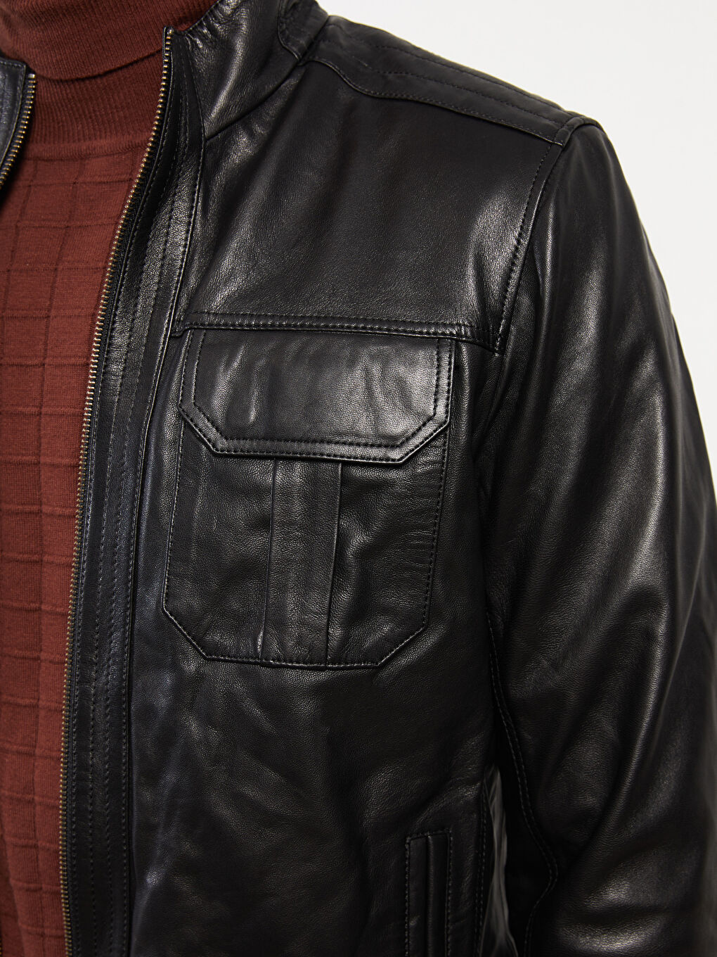 Standard Pattern Standing Collar Men's Leather Coat-2