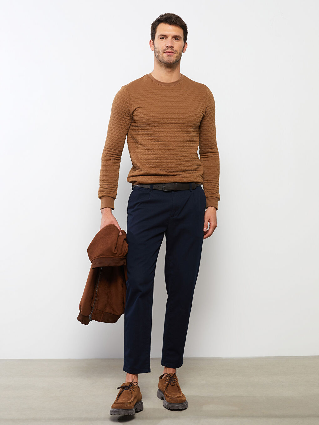 Мужская толстовка с круглым вырезом и длинными рукавами