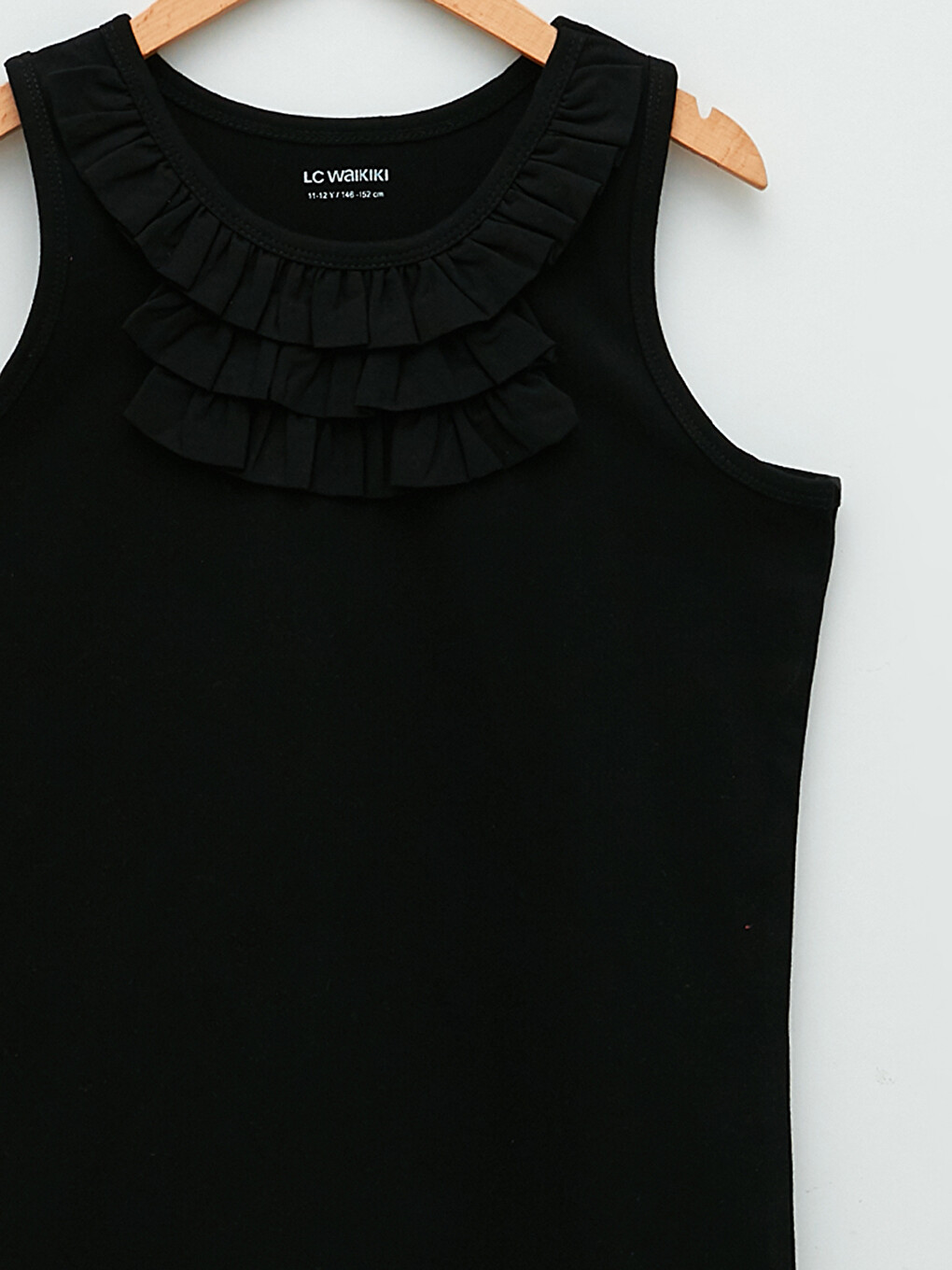 Crew Neck Basic Ruffle Detail Girl Athlete-2