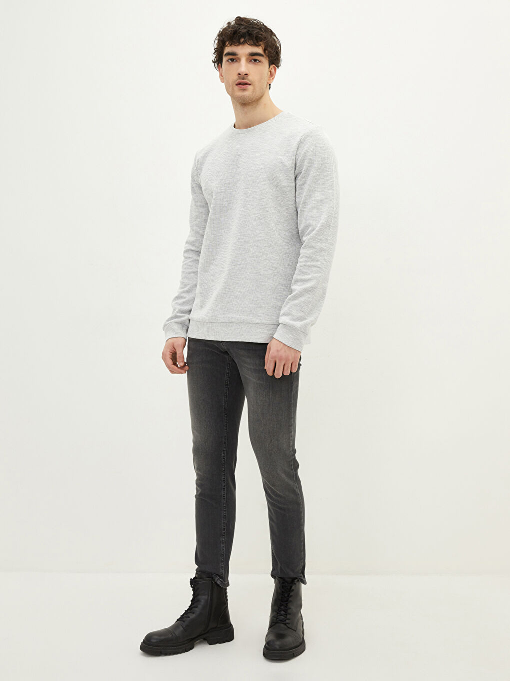 750 Slim Fit Traperice za Muškarce-1