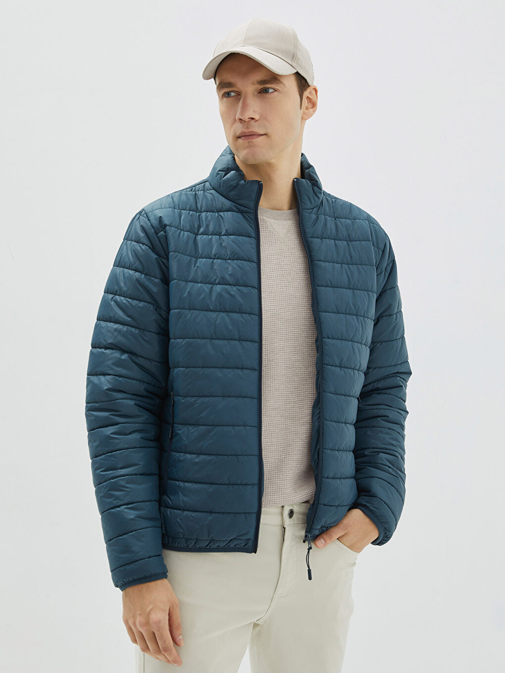 Standard Pattern Upright Collar Thin Men's Inflatable Coat