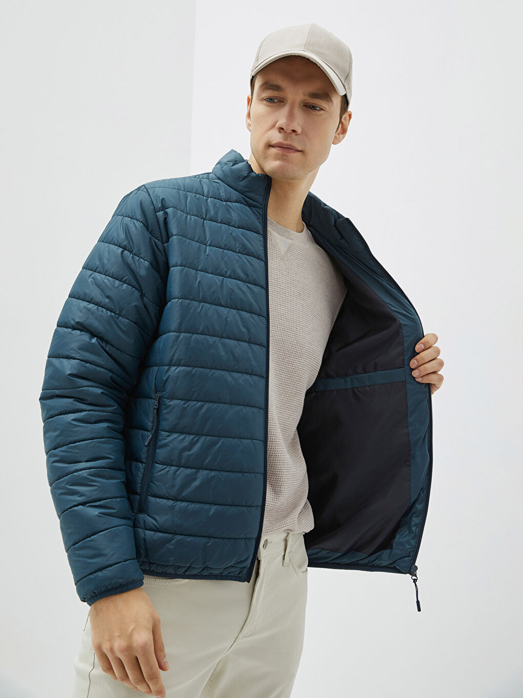 Standard Pattern Upright Collar Thin Men's Inflatable Coat-1