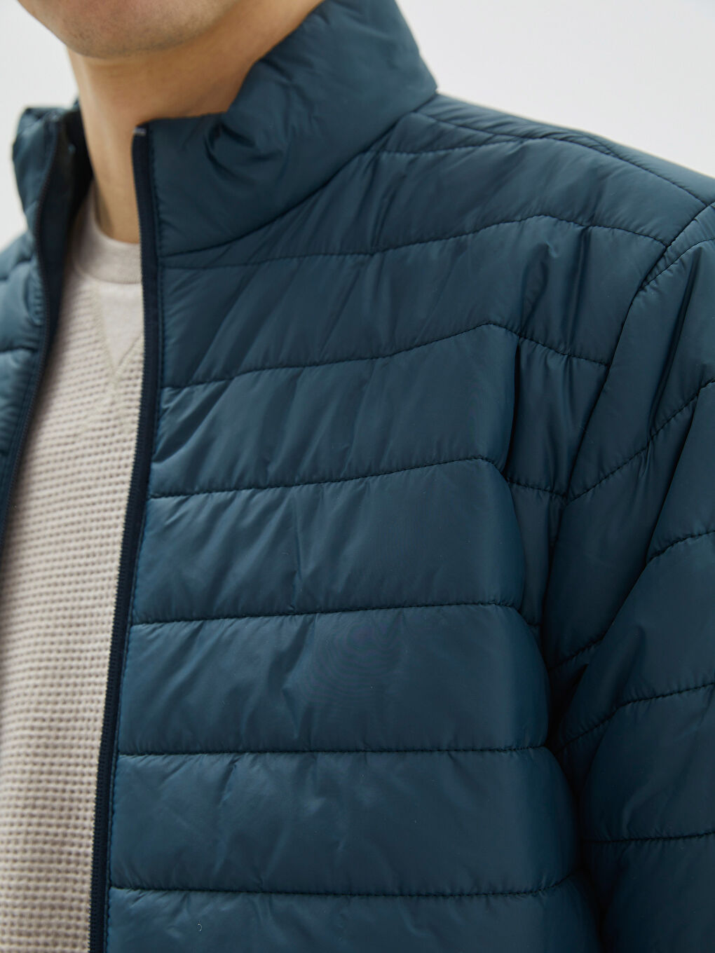 Standard Pattern Upright Collar Thin Men's Inflatable Coat-3