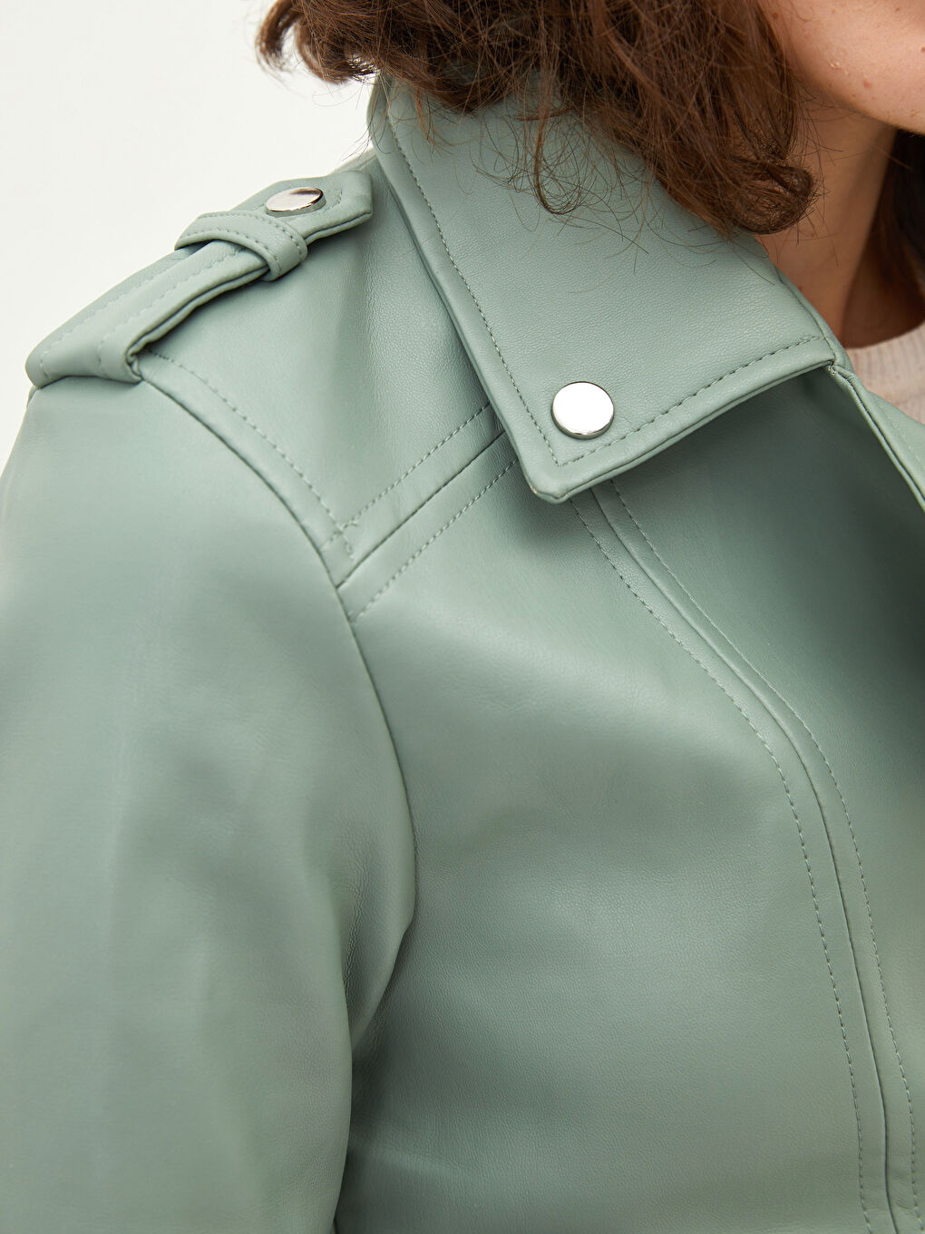 Geacă din piele ecologică subțire cu guler biker, mânecă lungă și fermoar pentru femei-4