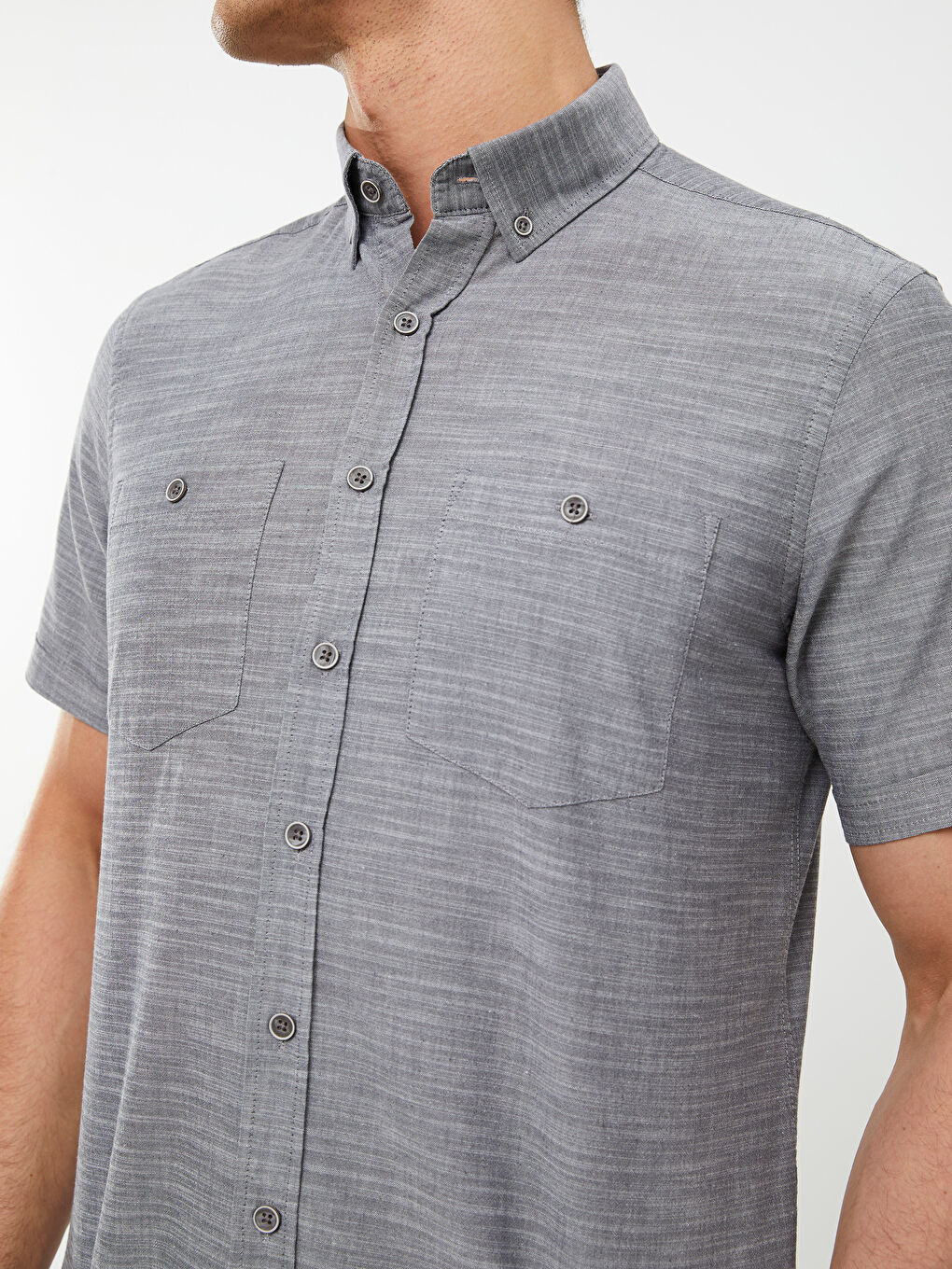 قميص بوبلين كم قصير بقصة عادية للرجال-3