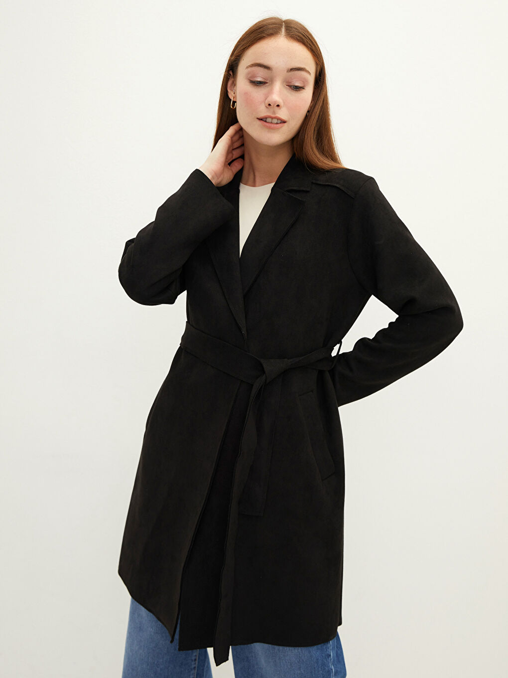 Siyah Ceket Yaka Beli Kemerli Cep Detaylı Uzun Kollu Kadın Trençkot