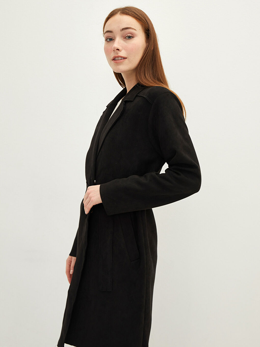 Siyah Ceket Yaka Beli Kemerli Cep Detaylı Uzun Kollu Kadın Trençkot-1