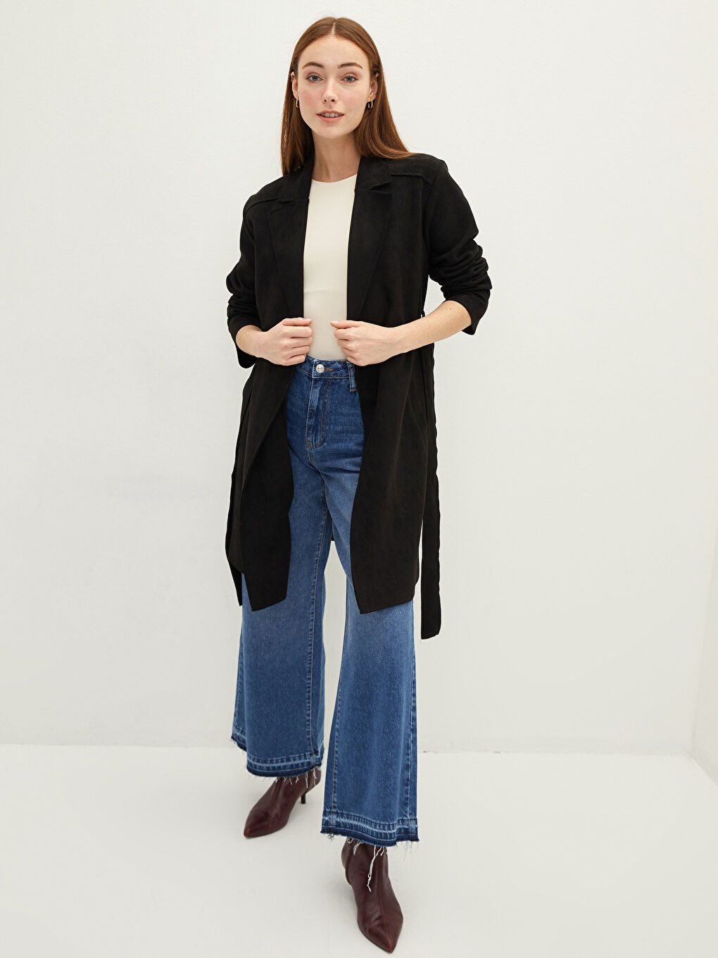 Siyah Ceket Yaka Beli Kemerli Cep Detaylı Uzun Kollu Kadın Trençkot-4