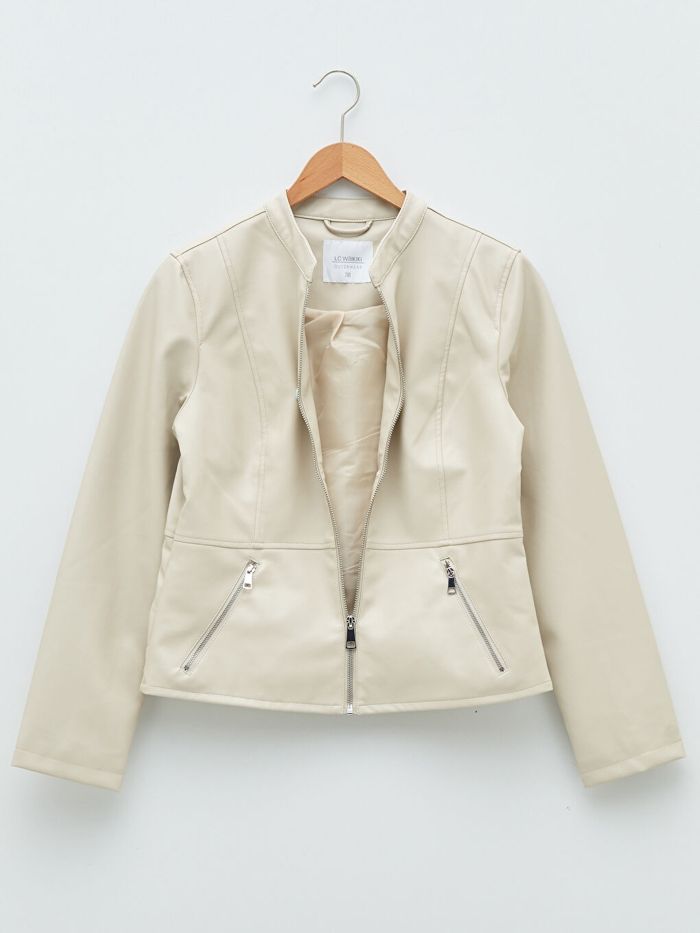 LCWAIKIKI Classic Stand Up Collar Straight Long Sleeve Pocket Detailed Slim Women's Leather Look Coat -S20269Z8-RTU