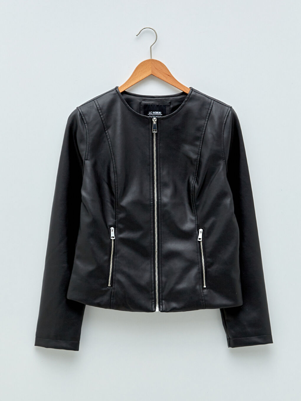 Siyah Bisiklet Yaka Cep Detaylı Uzun Kollu İnce Kadın Deri Görünümlü Mont-7