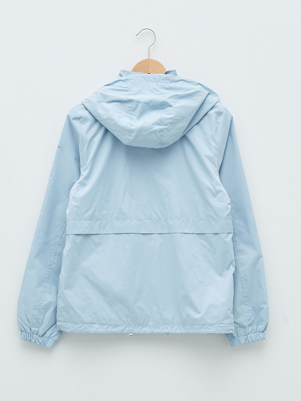 Mavi Kapüşonlu Düz Cep Detaylı Uzun Kollu Kadın Yağmurluk-7