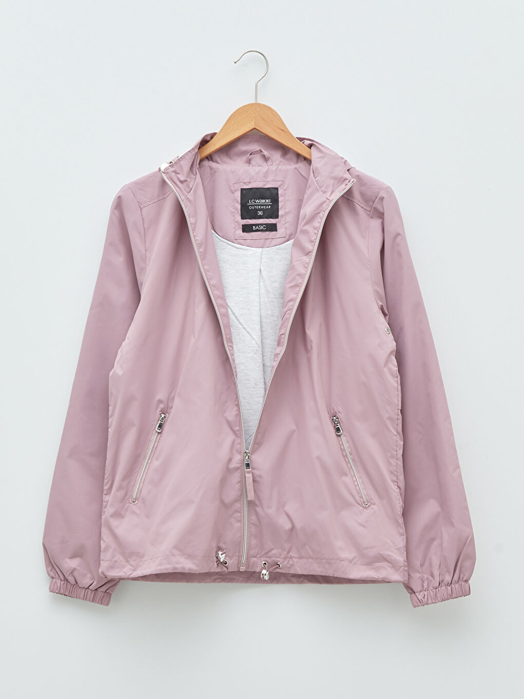 معطف مطر للسيدات بكابوش مستقيم بتفاصيل جيوب وكم طويل-8