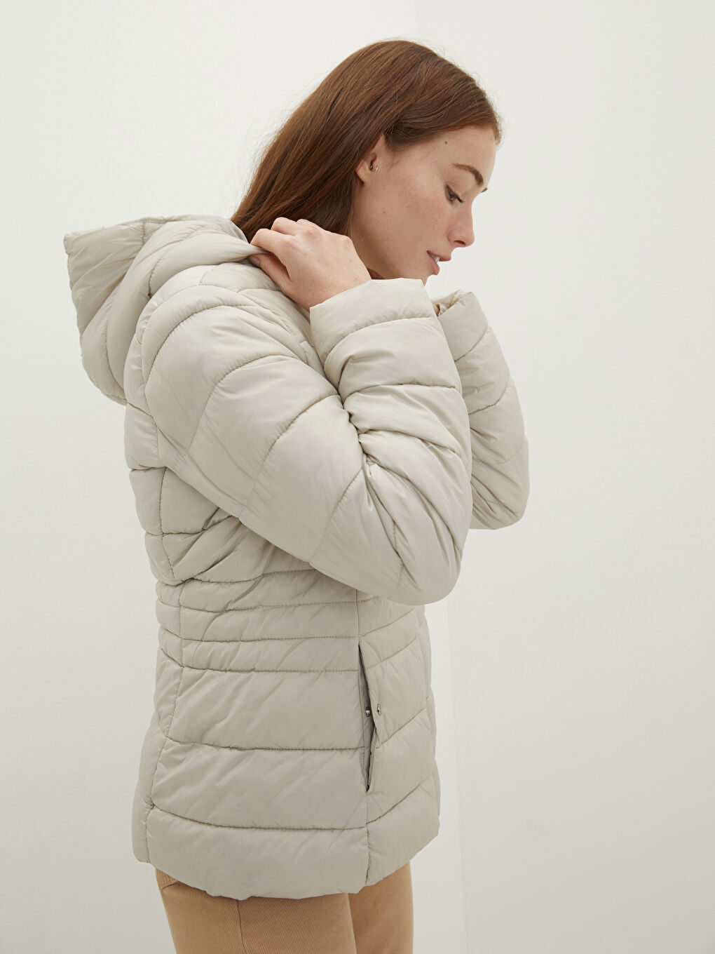 Geacă Matlasată pentru Femei cu Glugă, Mânecă Lungă, Detalii Buzunar, Simplă-2