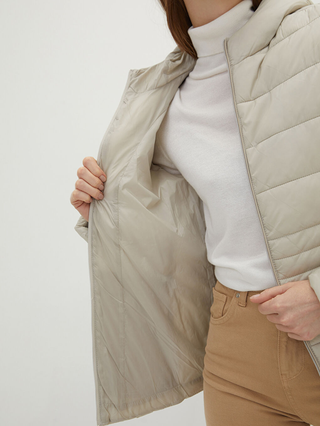 Geacă Matlasată pentru Femei cu Glugă, Mânecă Lungă, Detalii Buzunar, Simplă-4