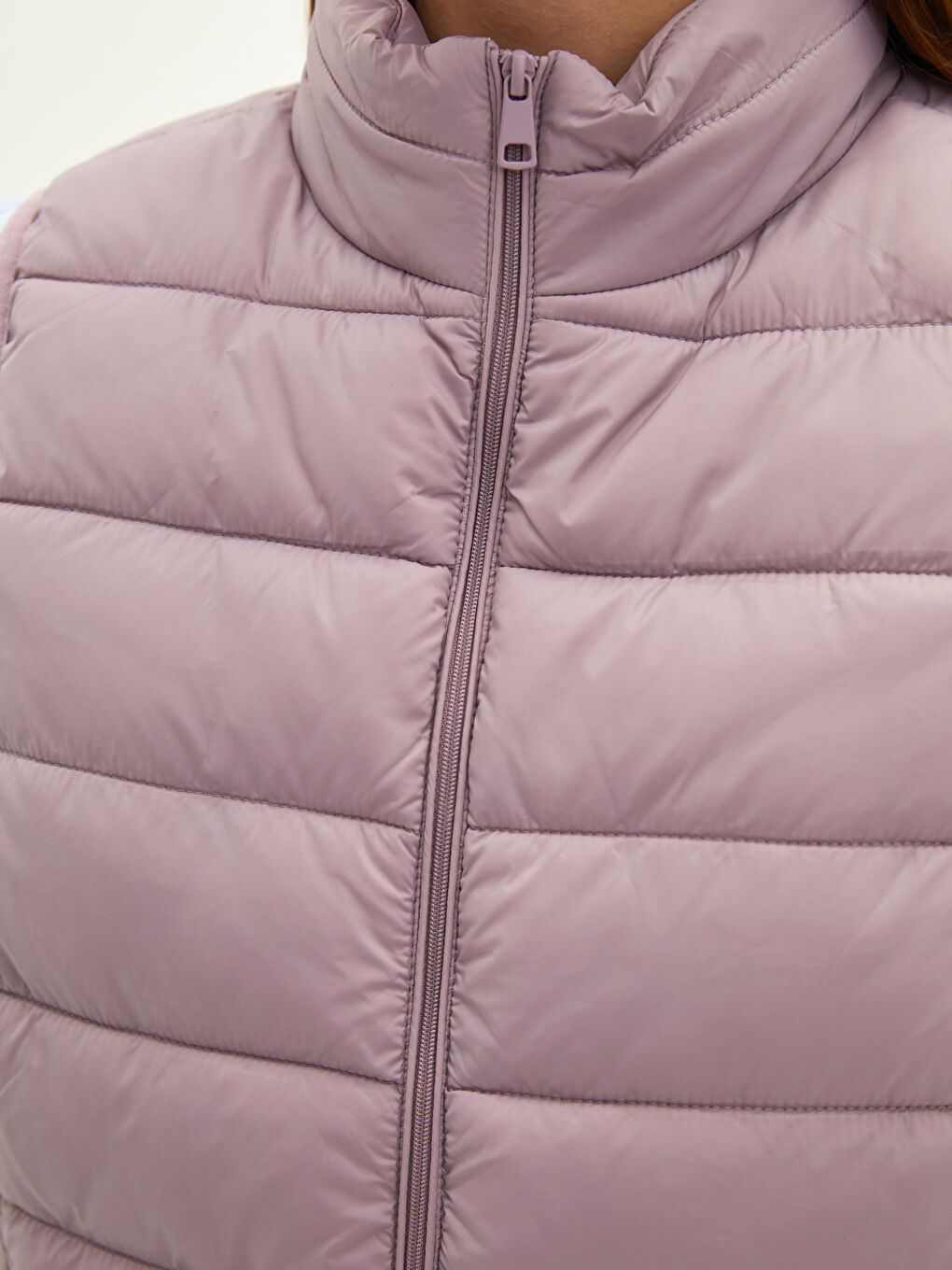 Mürdüm Dik Yaka Düz Cep Detaylı Kadın Şişme Yelek-9