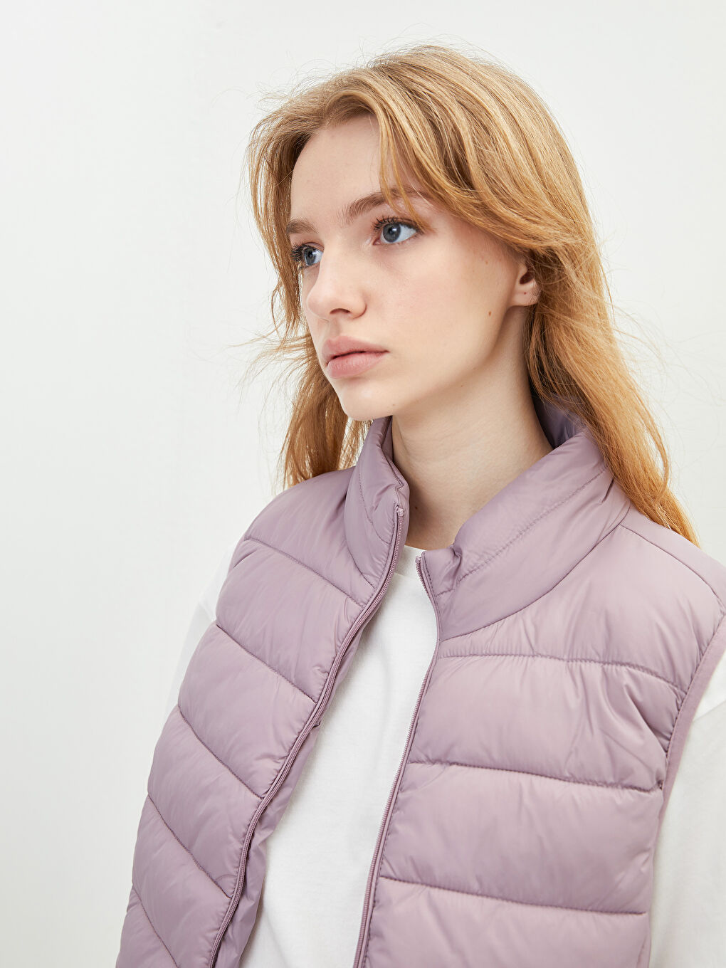 Mürdüm Dik Yaka Düz Cep Detaylı Kadın Şişme Yelek-4