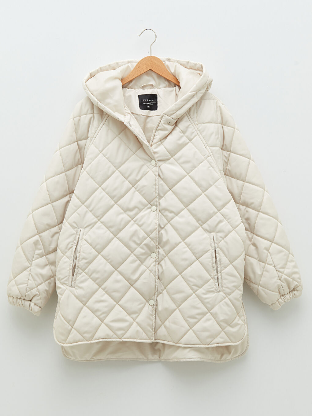 Bej Kapüşonlu Kapitone Desenli Uzun Kollu Kadın Şişme Mont-7