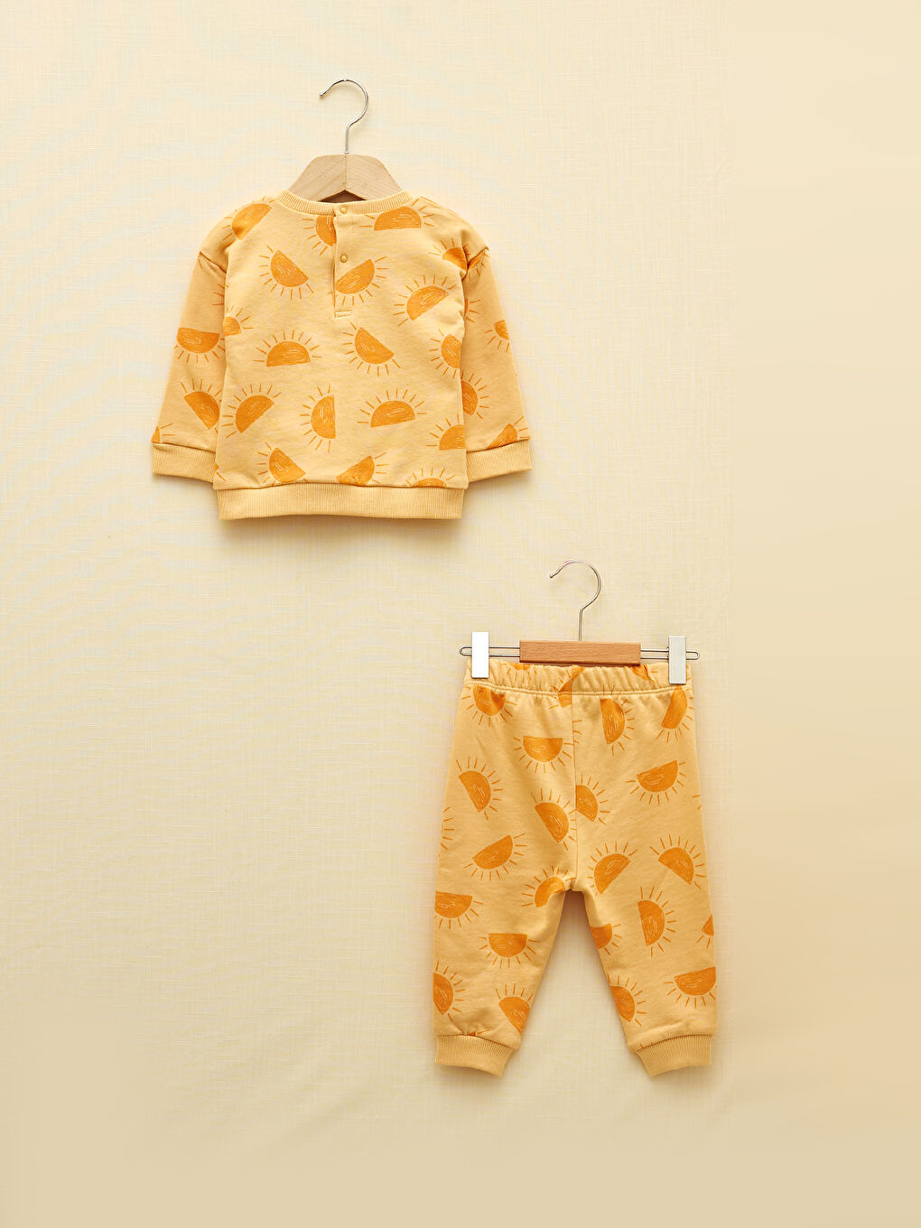 Sarı Bisiklet Yaka Uzun Kollu Baskılı Kız Bebek Sweatshirt ve Pantolon 2'li-1