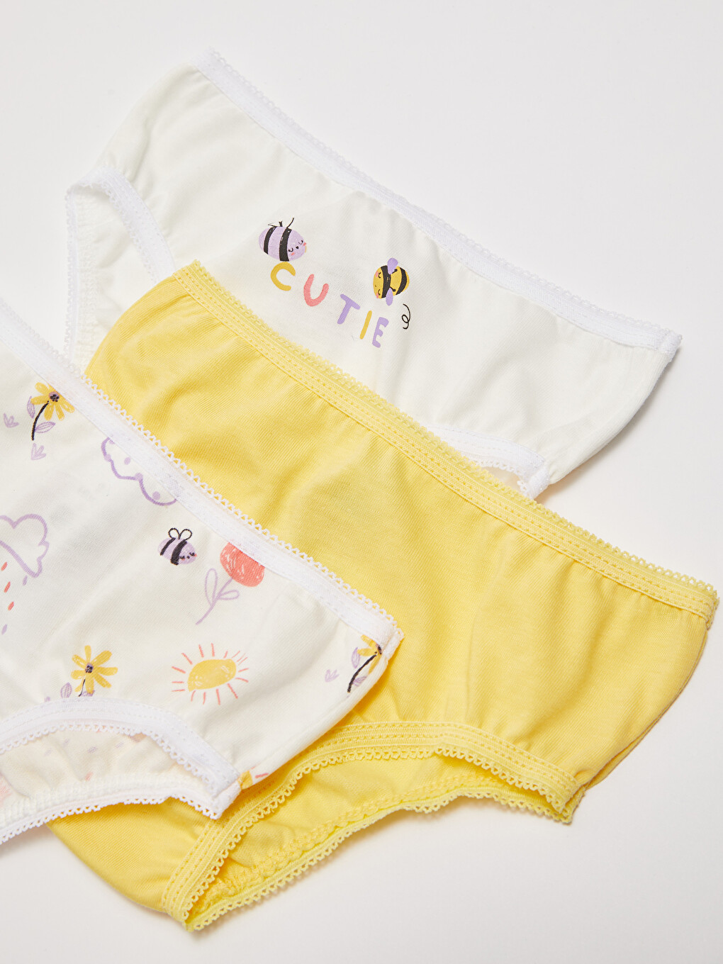Elastic Waist Cotton Baby Girl Panties 3 Pieces-1