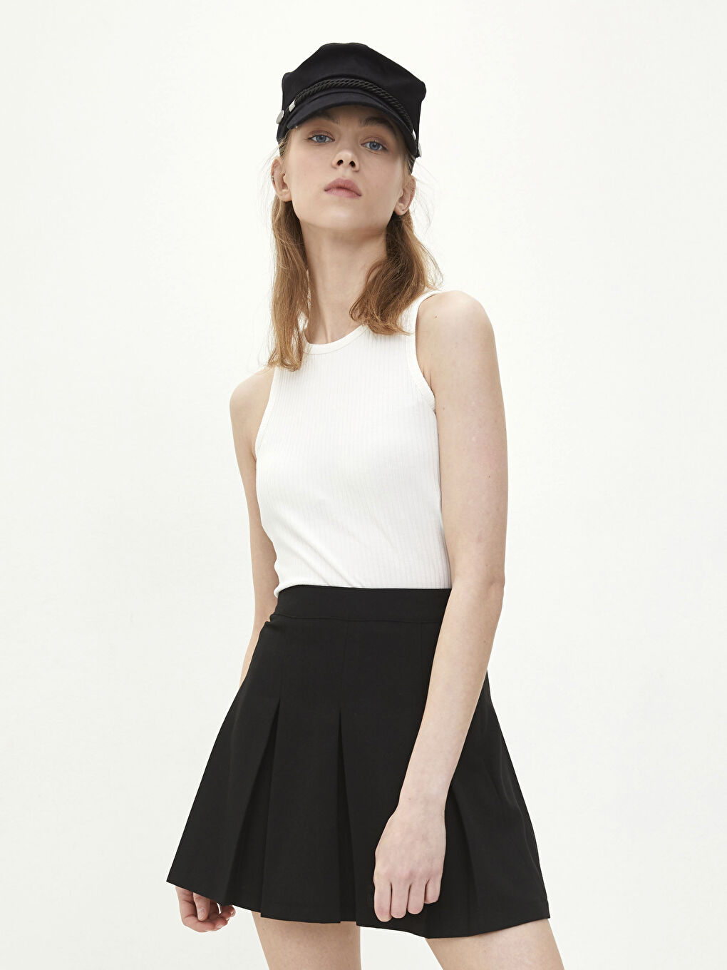 Siyah Biye Detaylı Kadın Denizci Şapka-2