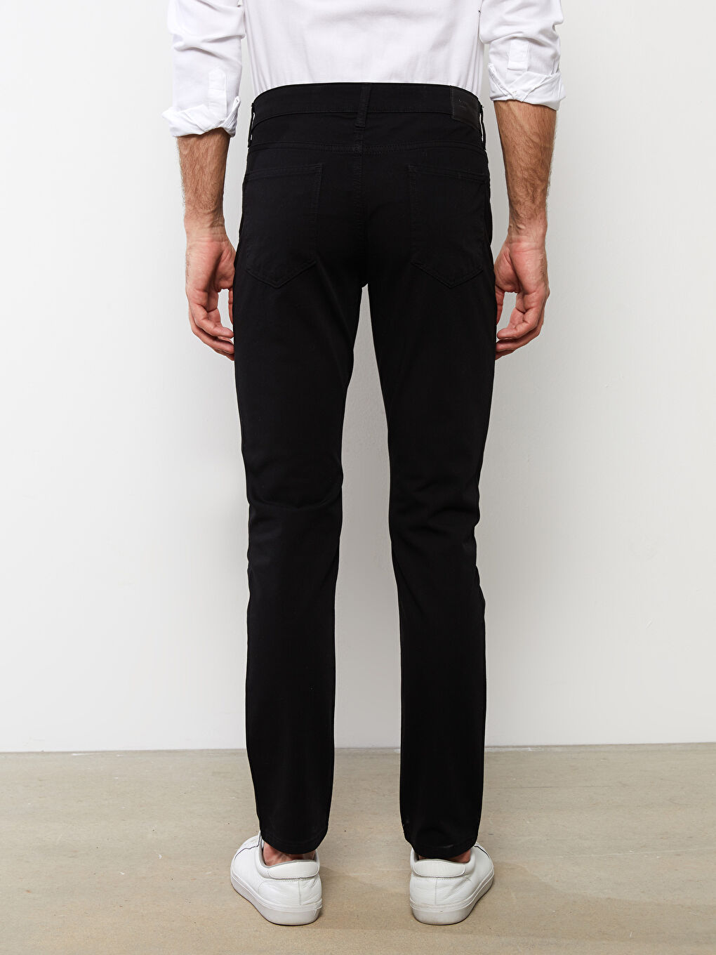 Брюки чино из габардина слим-фит для мужчин-4