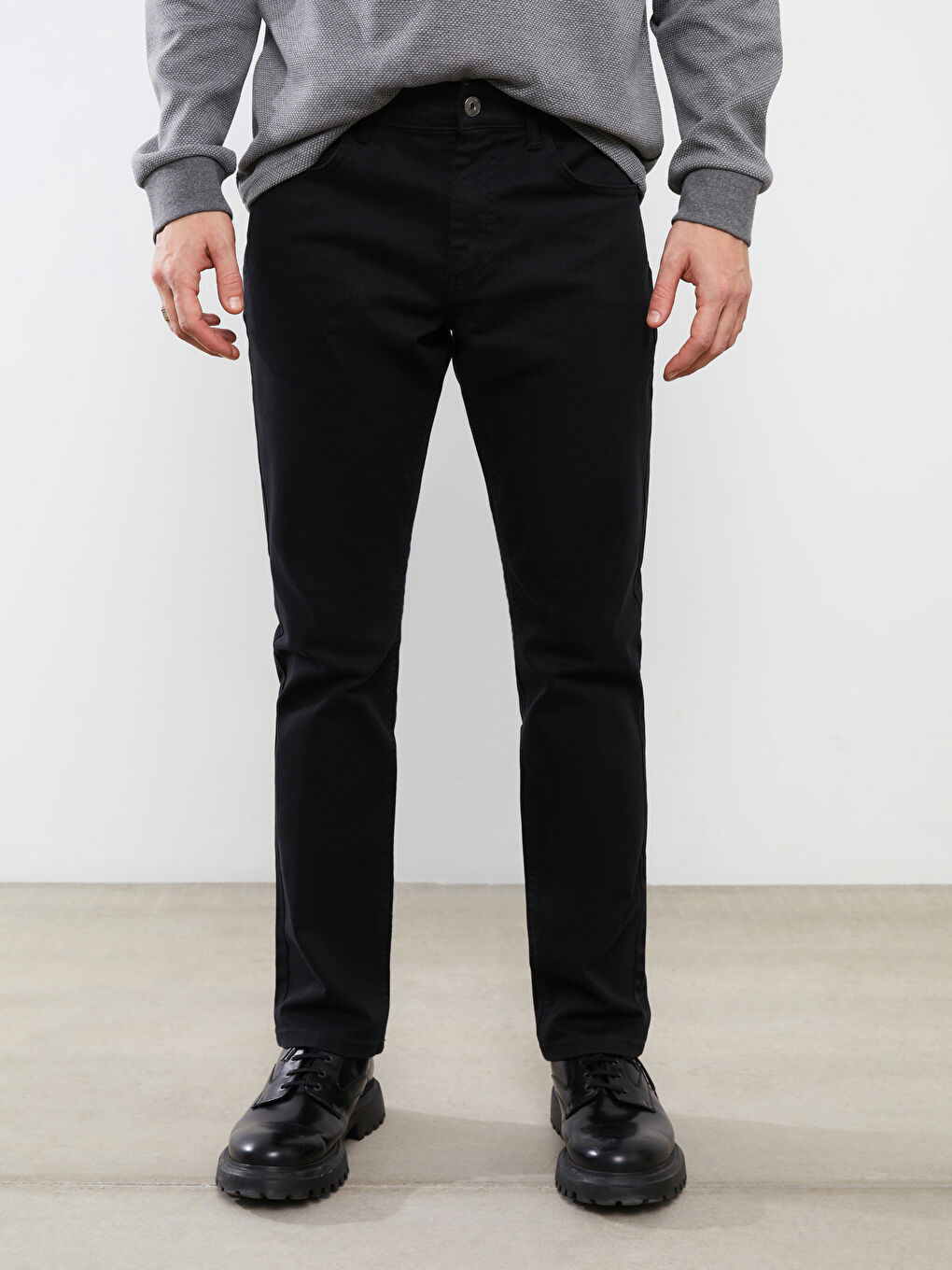 بنطلون تشينو بقصة عادية - للرجال-3