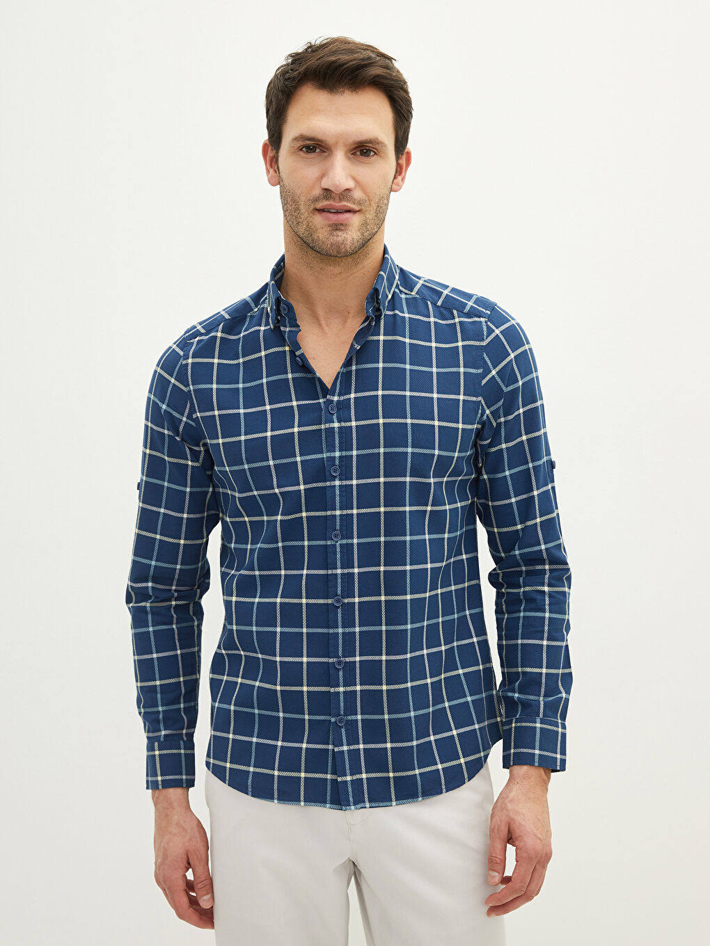 Schmal Geschnittenes Langarm-Karohemd für Herren-1