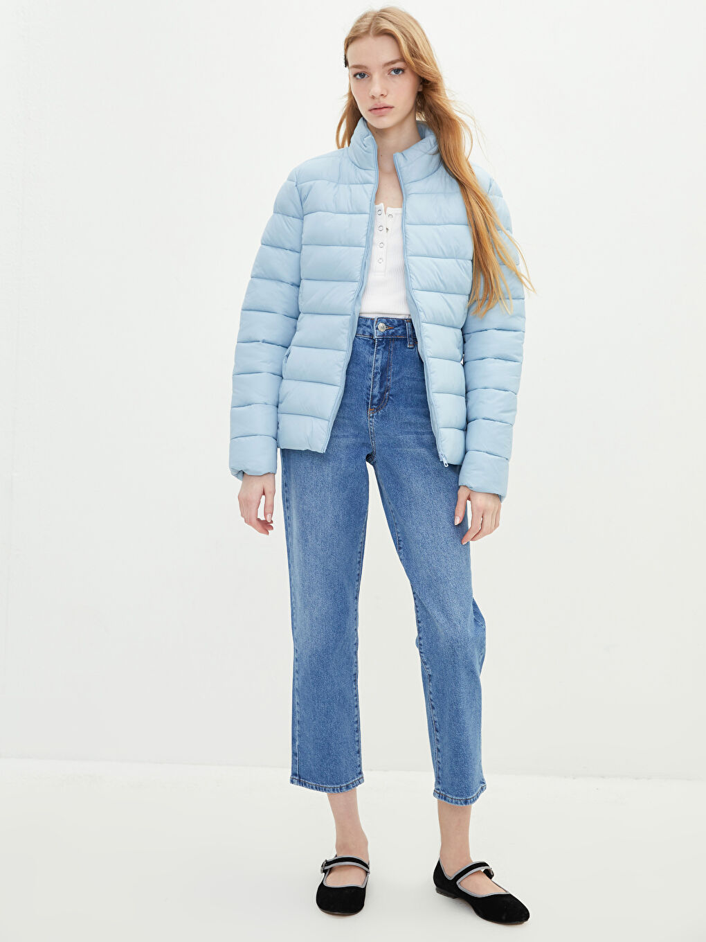 Mavi Dik Yaka Düz Uzun Kollu Cep Detaylı Kadın Şişme Mont-8