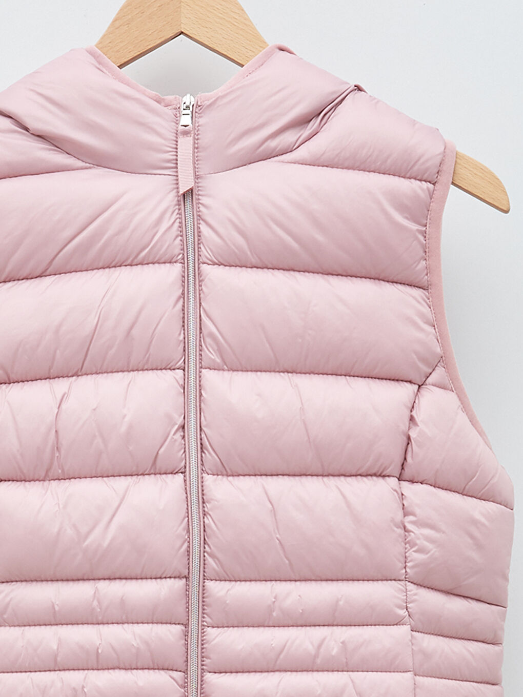 Women's Hooded Plain Puffer Gilet -S20710Z8-RVR