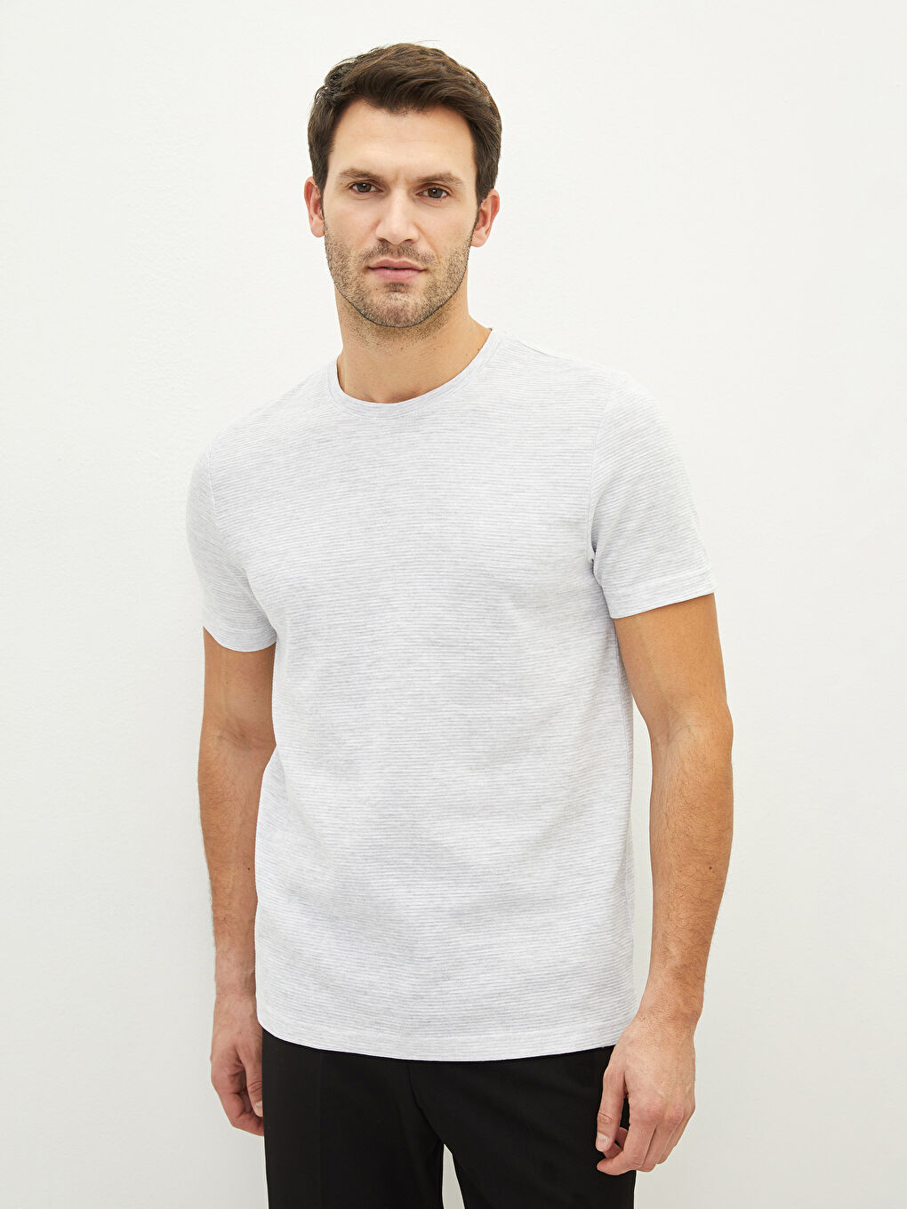 Футболка мужская из джерси с круглым вырезом