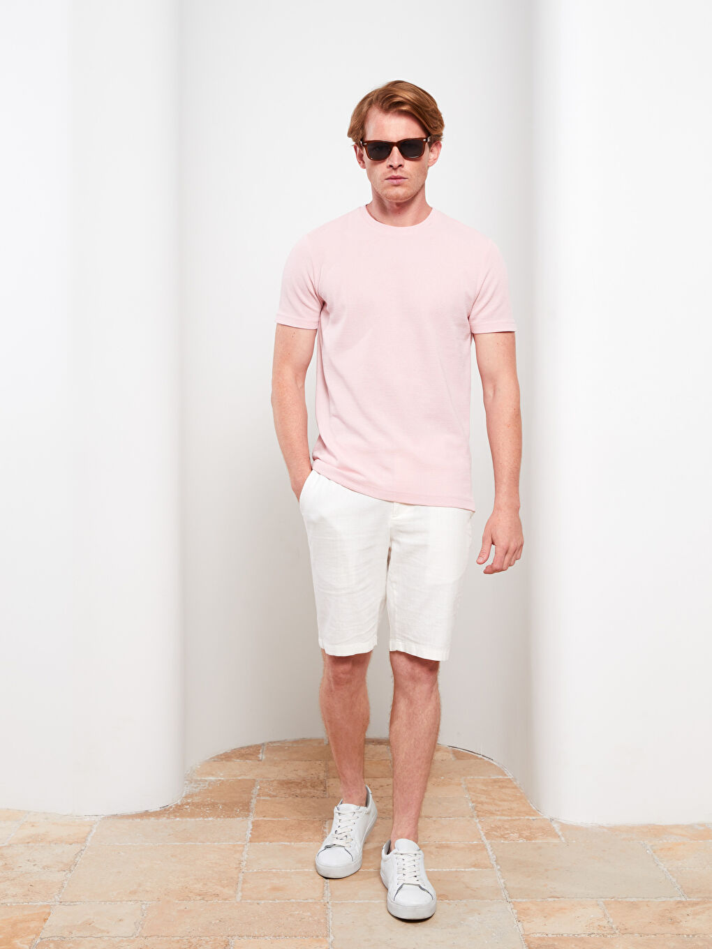 تيشيرت رجالي برقبة دائرية من قماش جيرسي