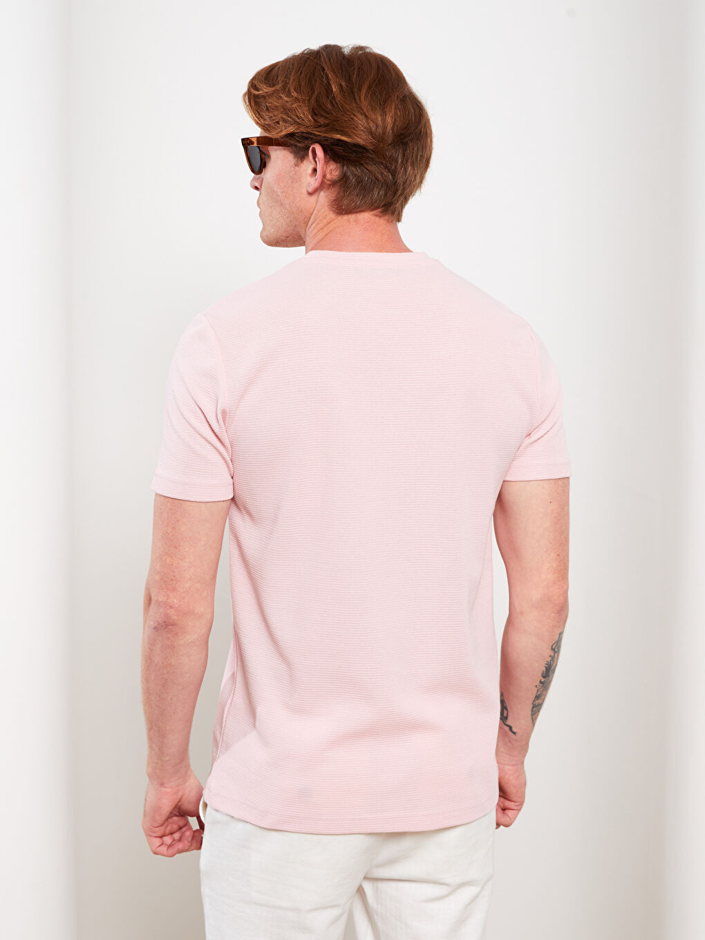 تيشيرت رجالي برقبة دائرية من قماش جيرسي-4