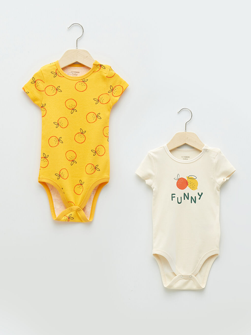 Боди с круглым вырезом и коротким рукавом с принтом для мальчика с заклепками, 2 упаковки