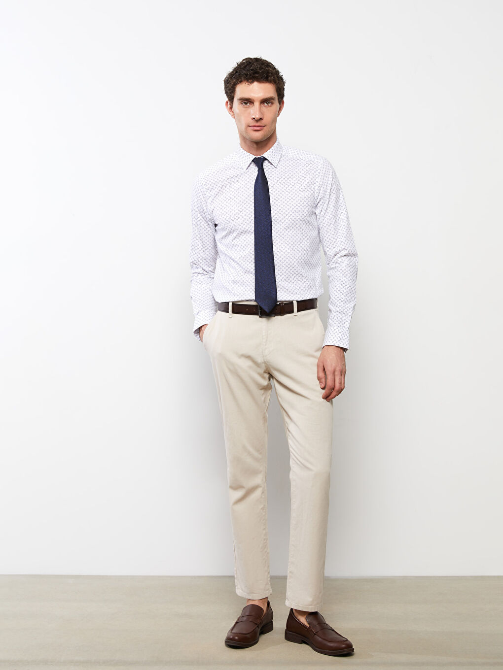 Beyaz Slim Fit Uzun Kollu Desenli Poplin Erkek Gömlek-1