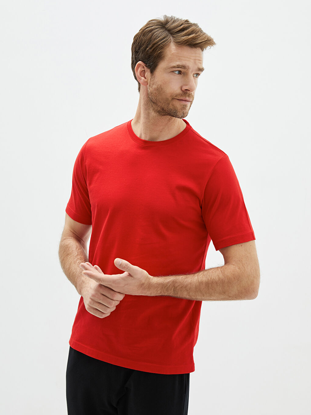 تيشيرت رجالي بياقة دائرية قماش جيرسي-1