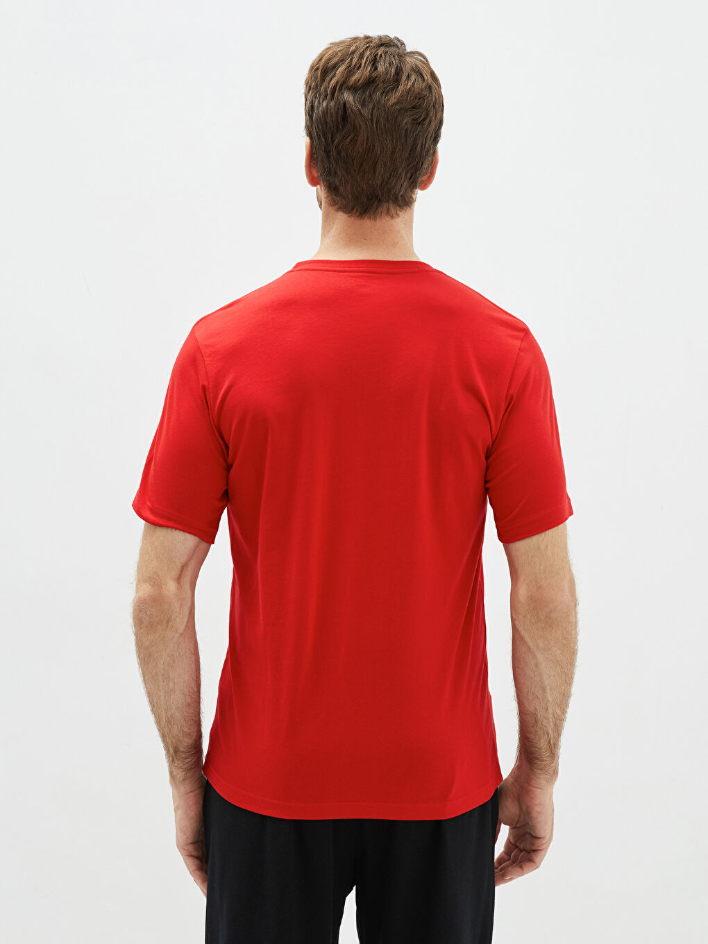 تيشيرت رجالي بياقة دائرية قماش جيرسي-4