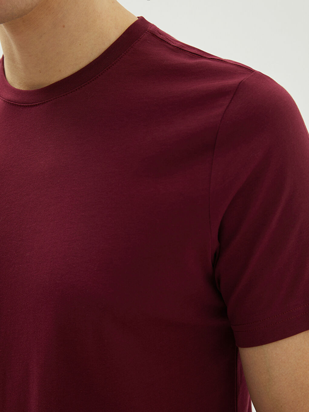 Футболка мужская из джерси с круглым вырезом-3