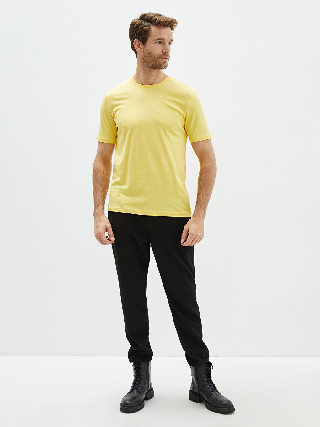 تيشيرت رجالي بياقة دائرية قماش جيرسي-2