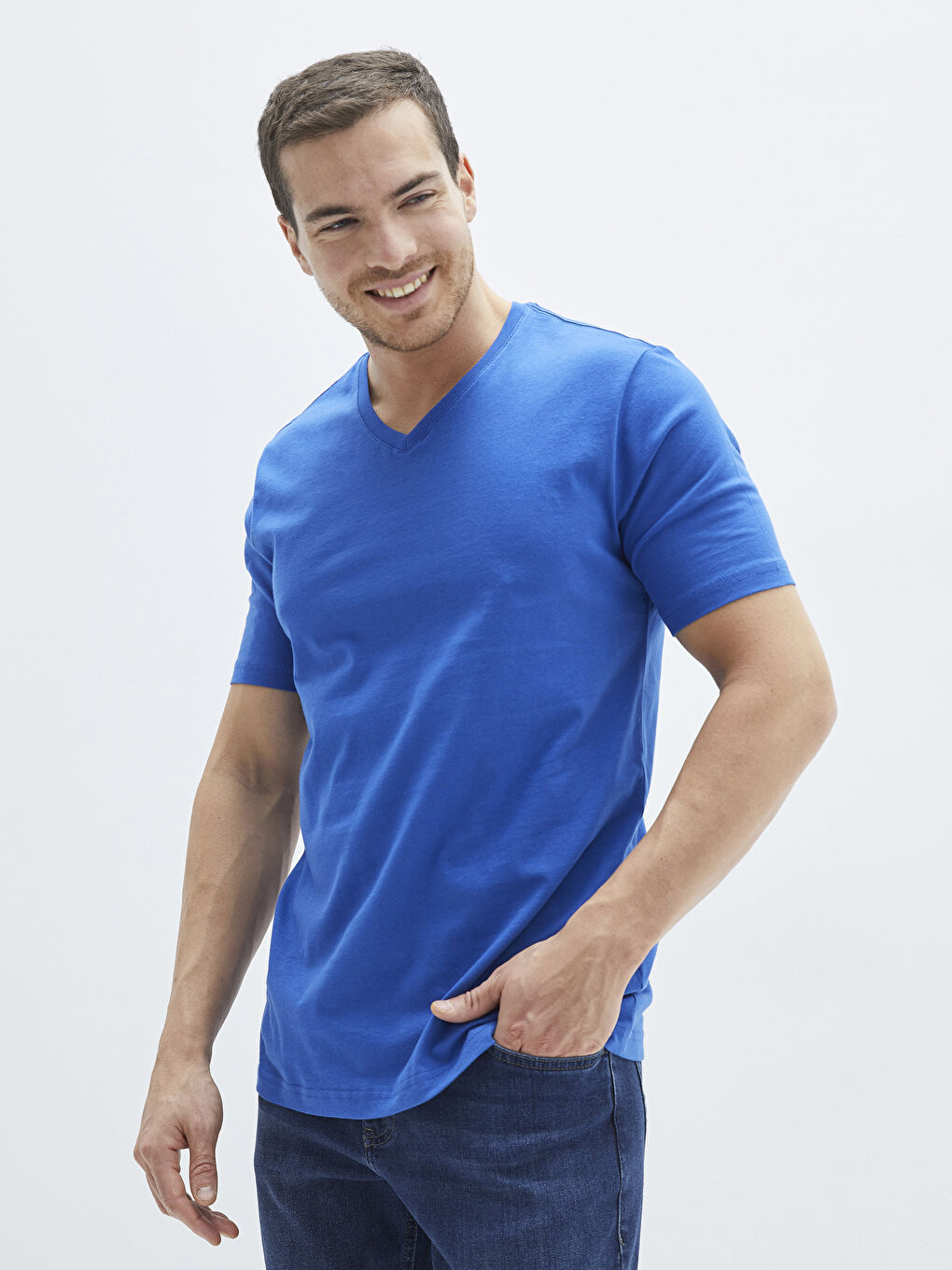 Mavi V Yaka Kısa Kollu Penye Erkek Tişört-1