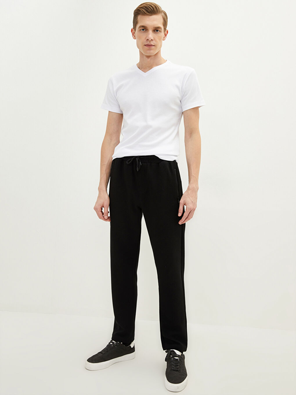 T-Shirt Basique Pour Hommes À Manches Courtes Et Col En V-1