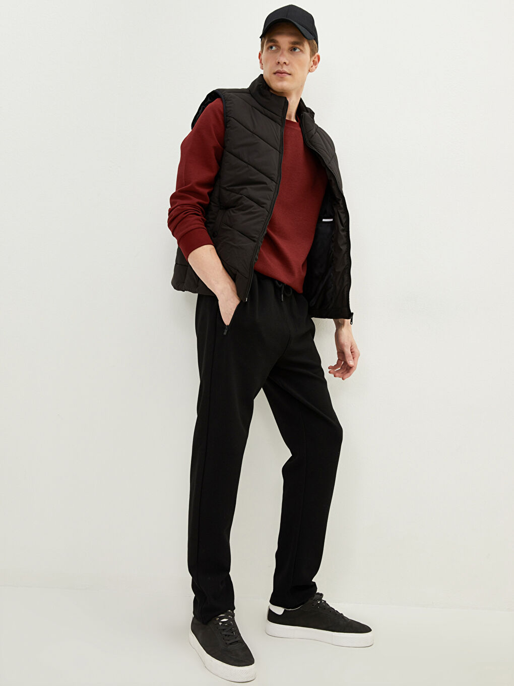 Siyah Standart Kalıp Erkek Eşofman Altı-1