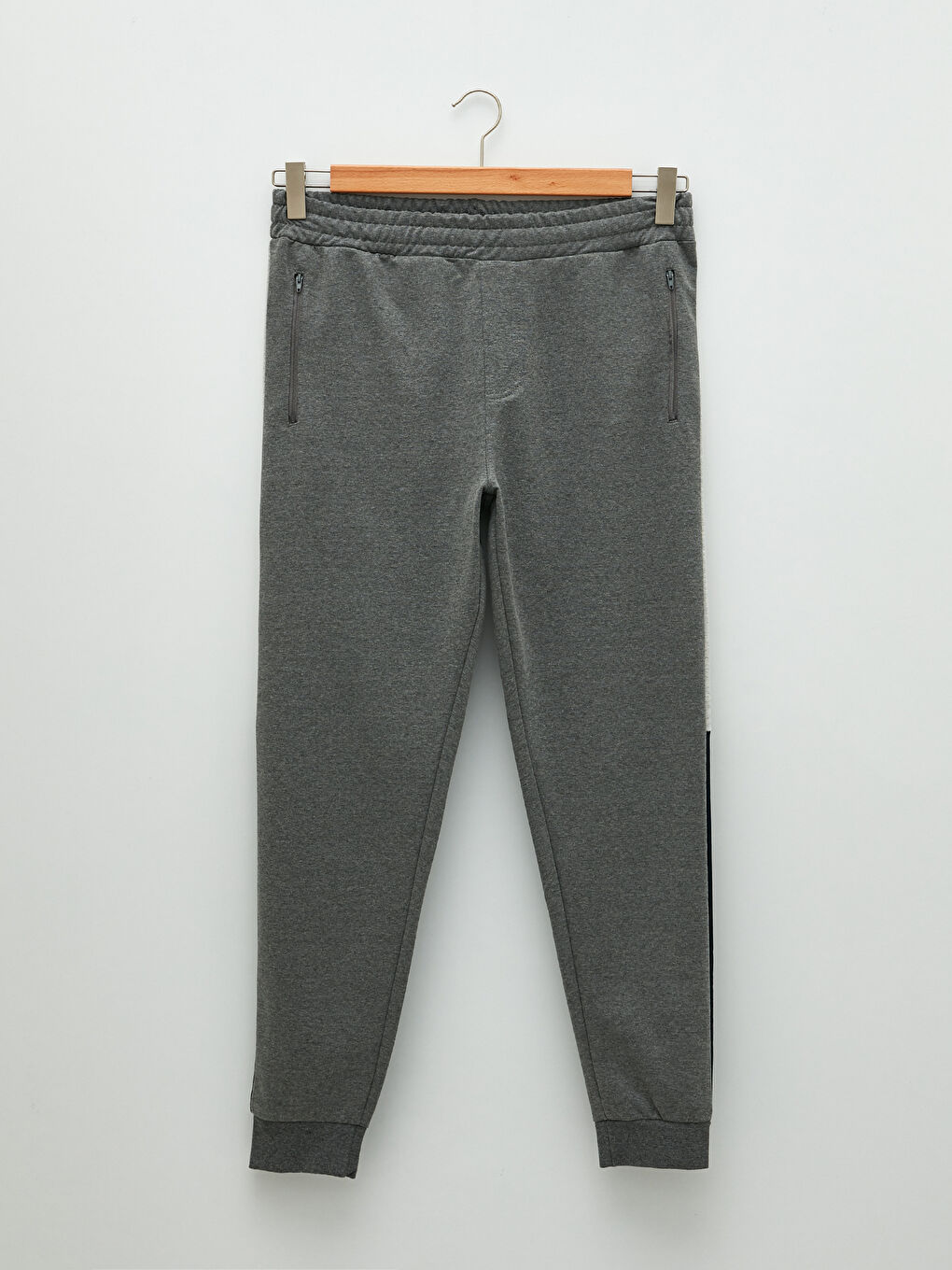 بنطلون رياضي للرجال بقصة عادية-9