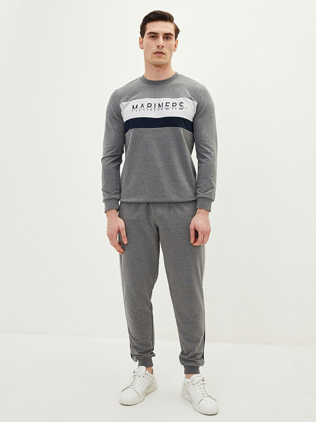 بنطلون رياضي للرجال بقصة عادية-2