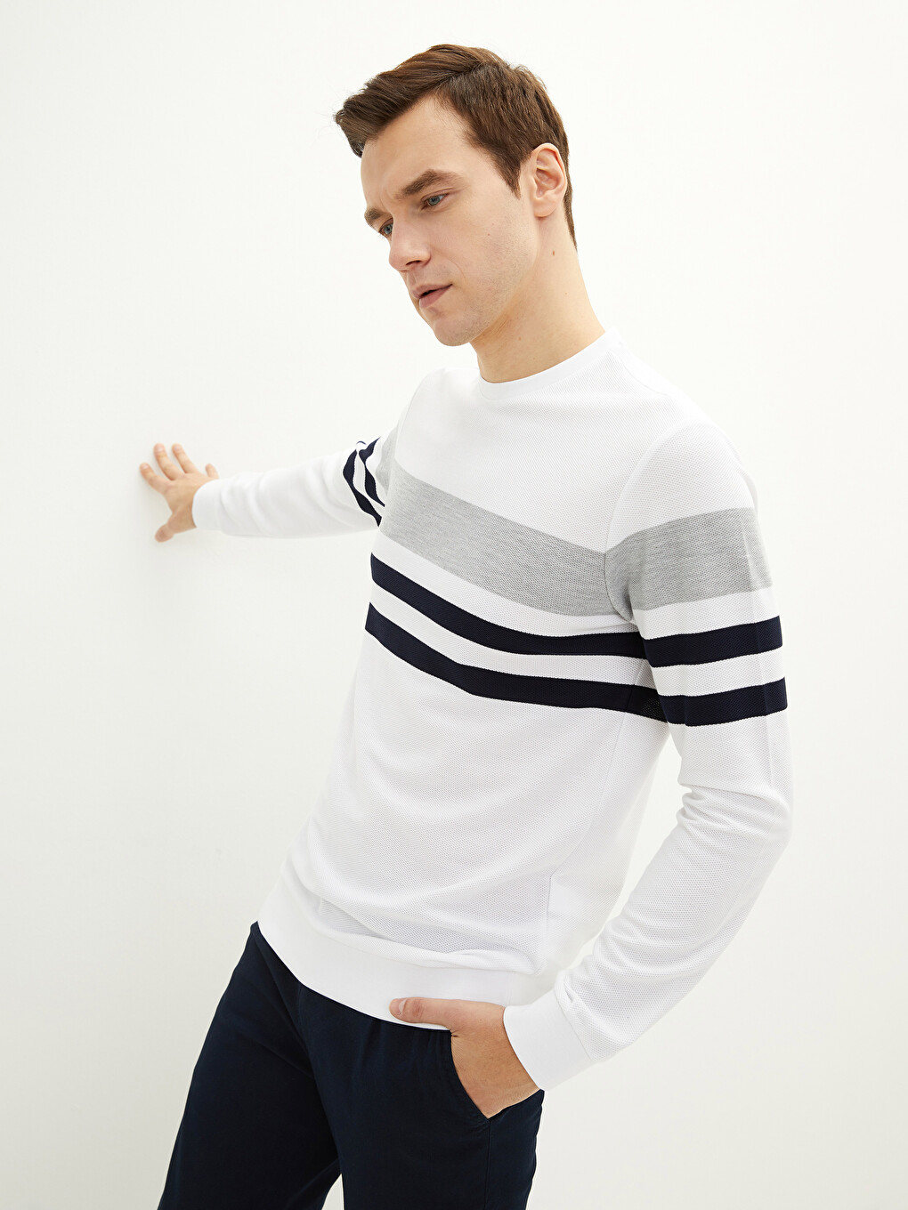 Crew Neck Long Sleeve Striped Men's Sweatshirt
