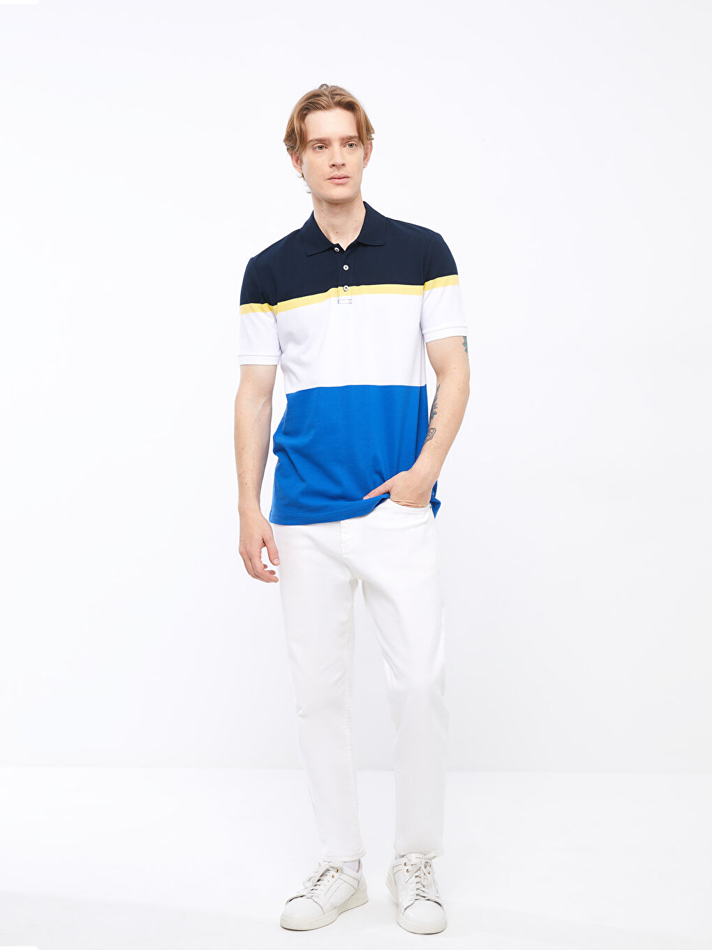 Mavi Polo Yaka Kısa Kollu Renk Bloklu Erkek Tişört