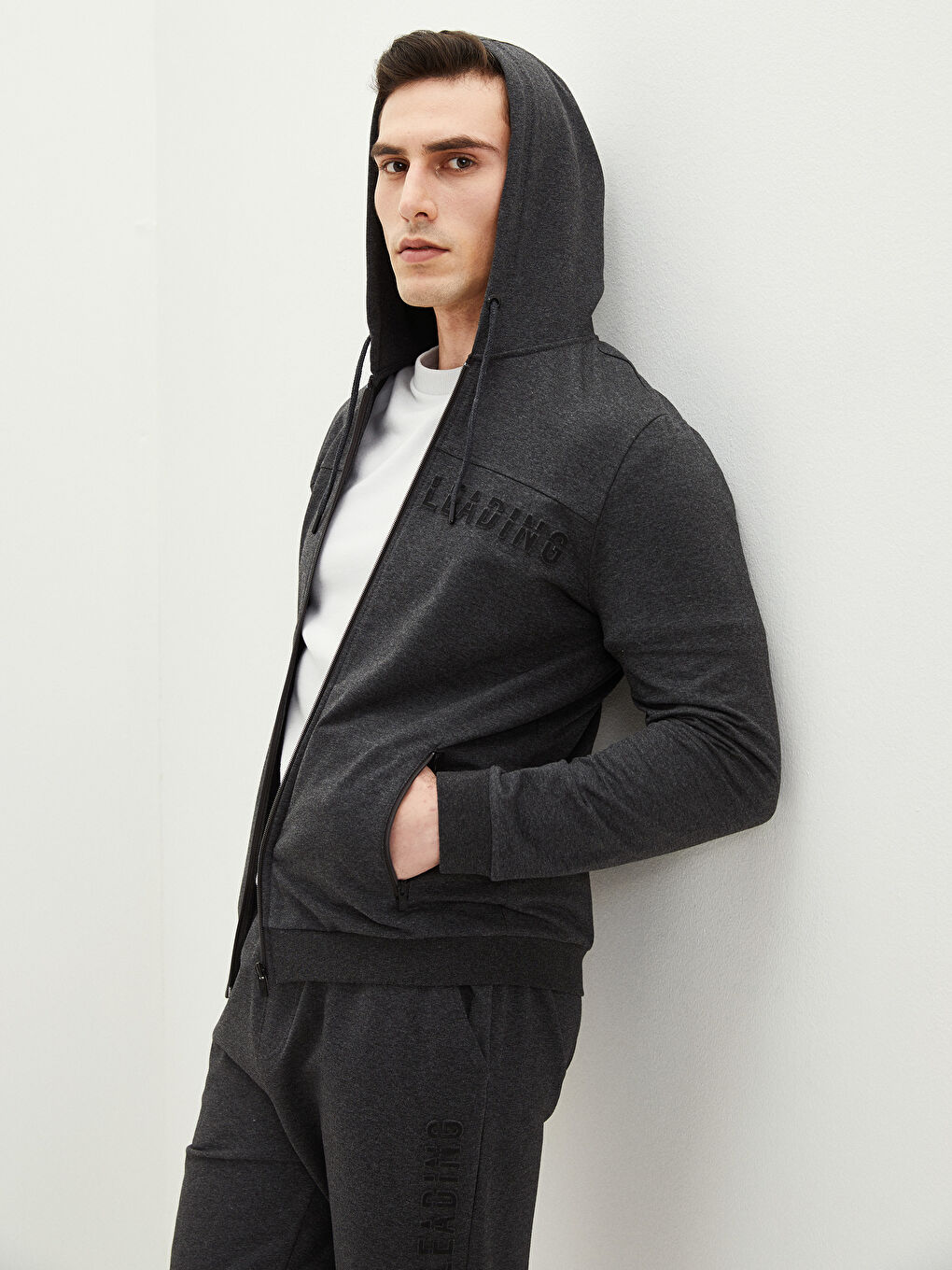 Relaxed Fit Hooded Long Sleeve Men's Sports Cardigan-3