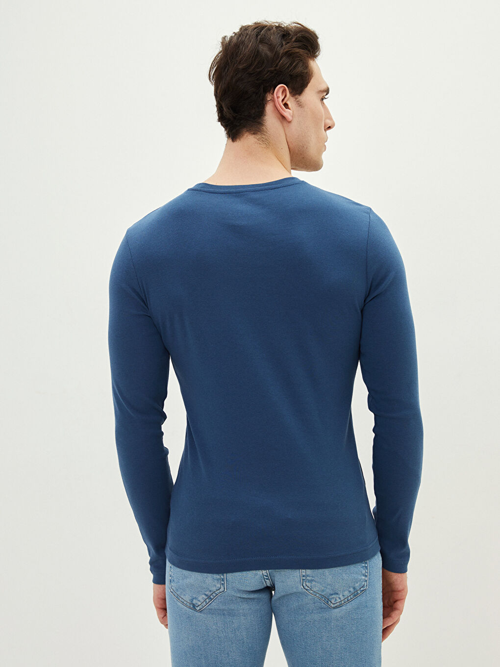 LCWAIKIKI كلاسيك تیشێرتی قۆڵ درێژ یه‌خه‌ خڕ سادە بۆ پیاوان -S20902Z8-PJG