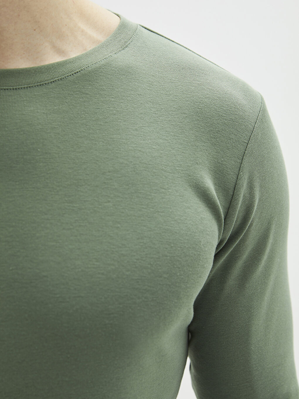 LCWAIKIKI Classic Crew Neck Long Sleeve Basic Men's T-shirt -S20902Z8-QA5