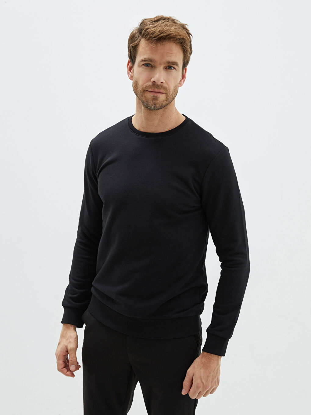 Siyah Bisiklet Yaka Uzun Kollu Erkek Sweatshirt-1