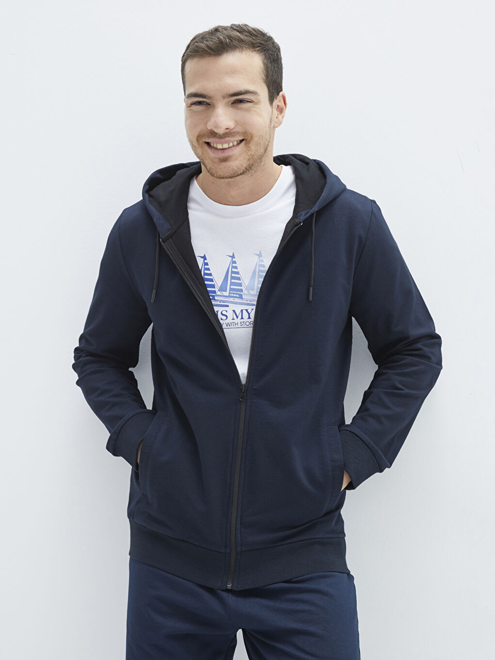 LCWAIKIKI Basic Lacivert Kapüşonlu Uzun Kollu Erkek Fermuarlı Sweatshirt - 2